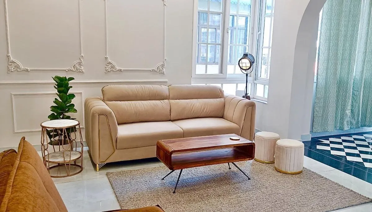Stylish 1BHK, Dwarka I Yashobhoomi I Delhi Airport Apartment New Delhi