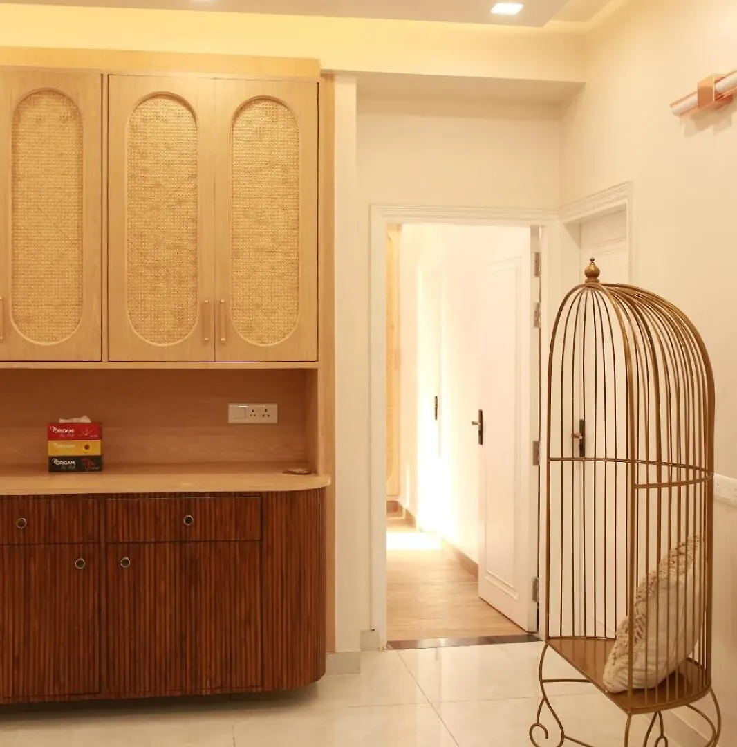 Stylish 1BHK, Dwarka I Yashobhoomi I Delhi Airport Apartment New Delhi