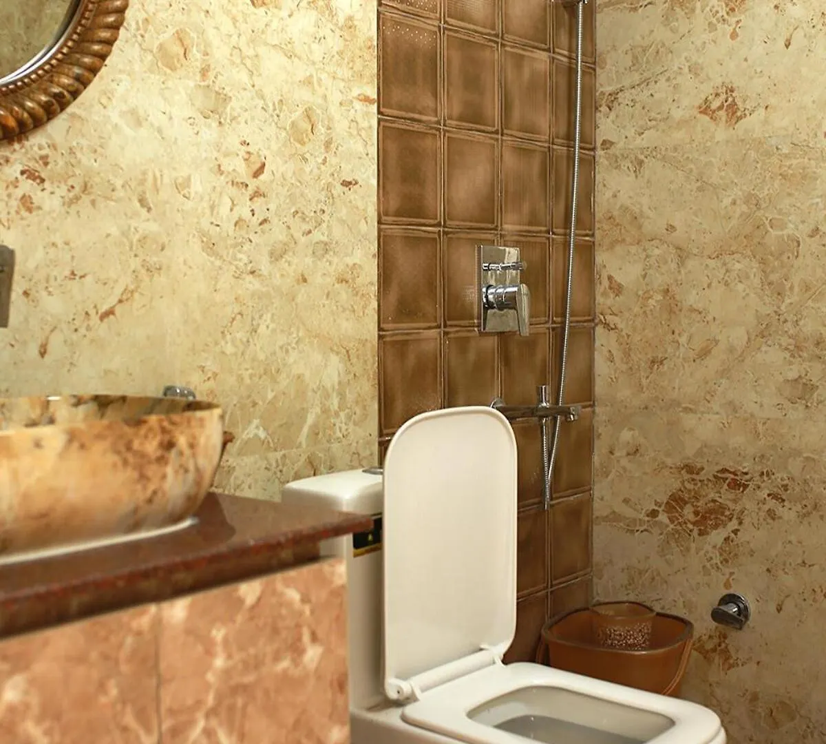 Stylish 1BHK, Dwarka I Yashobhoomi I Delhi Airport Apartment New Delhi